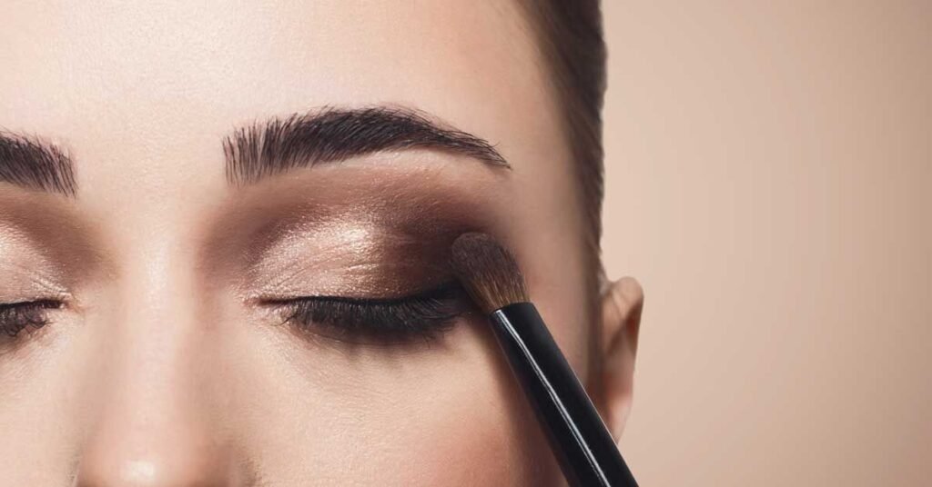 Cream eyeshadow stick