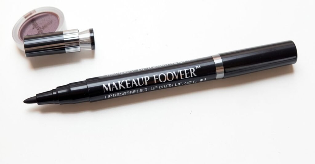 makeup forever lip liner