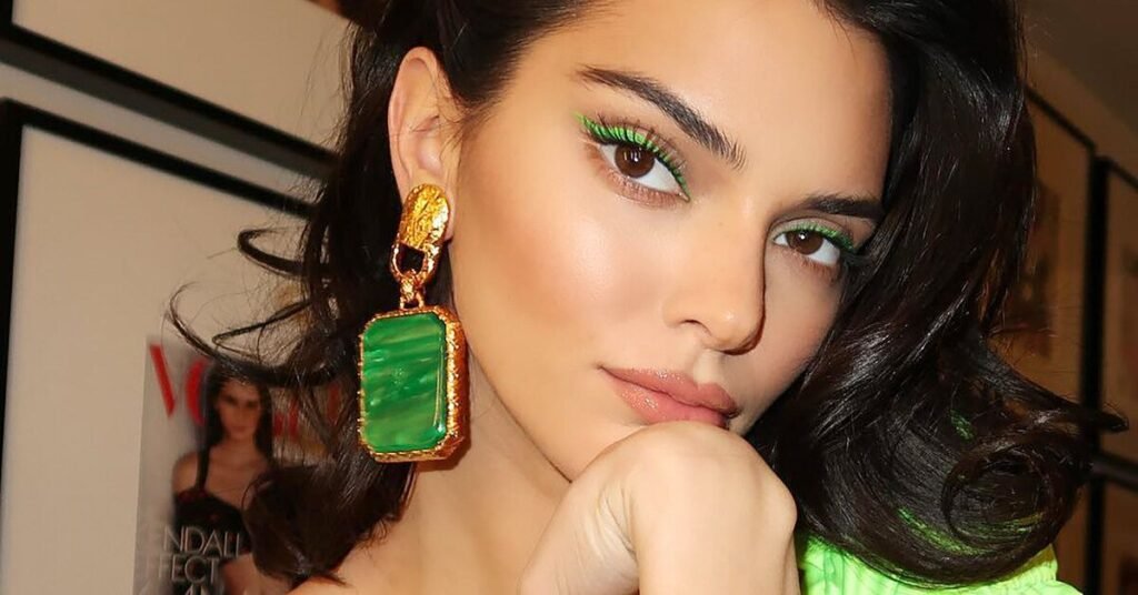 cherry cola makeup trend