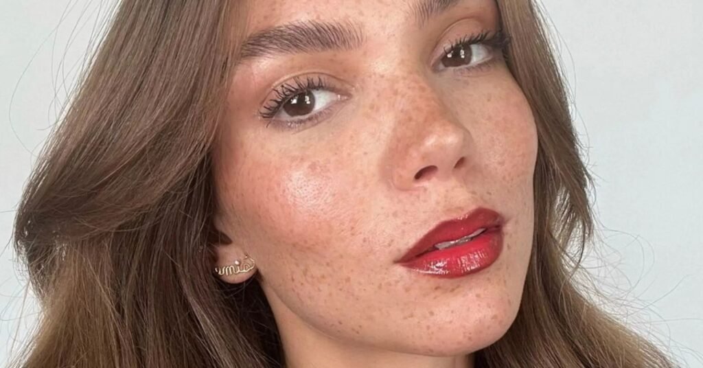 cherry cola makeup trend