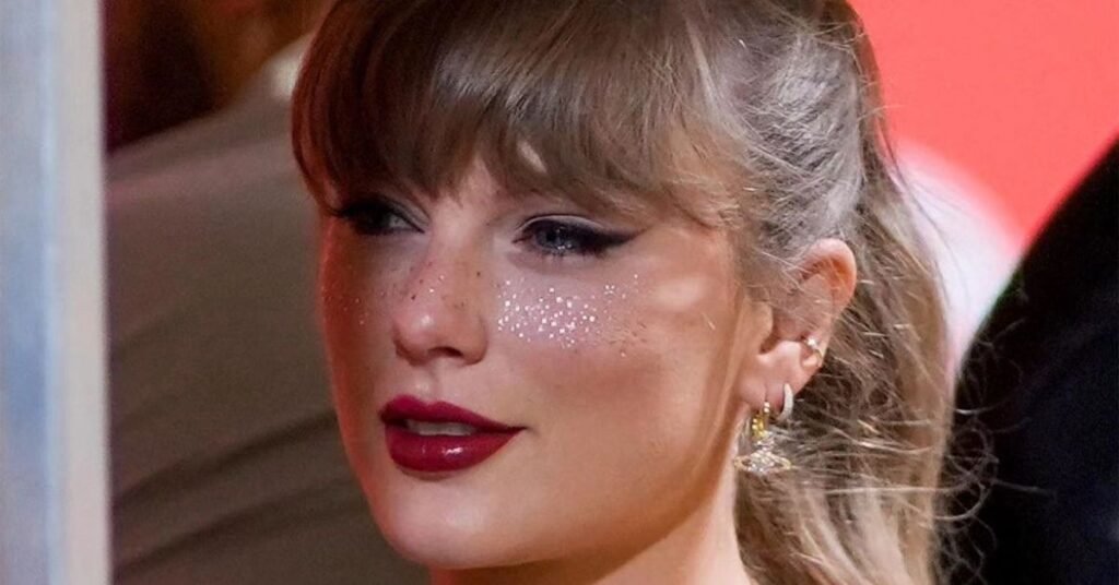 no makeup Taylor Swift
