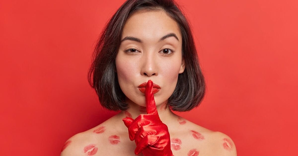 Makeup separating around the mouth
